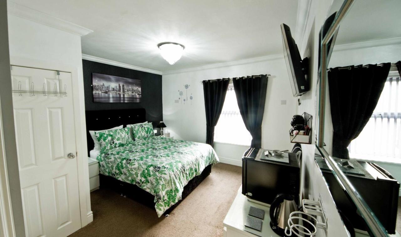 Rossall House , For Families & Couples Blackpool Esterno foto